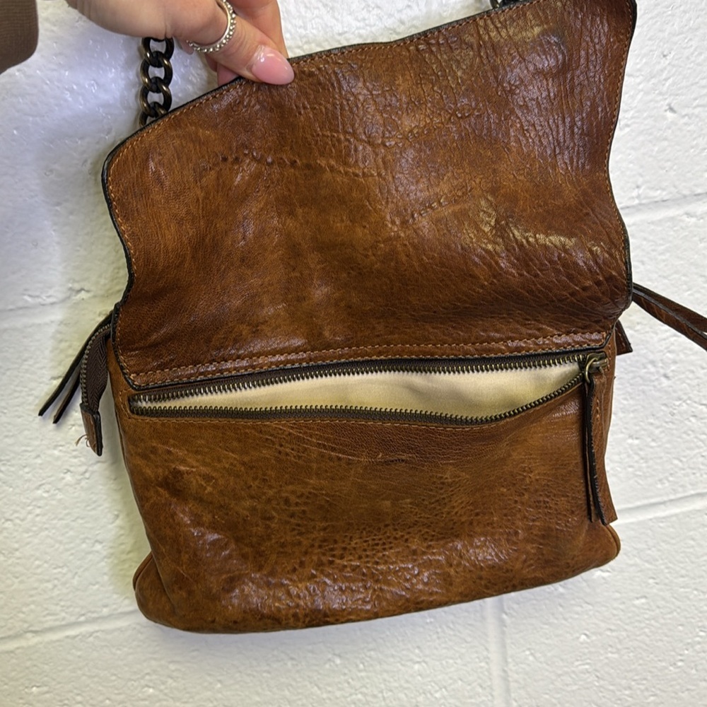 Vintage Brown Shoulder Bag with Chain Strap - Picture 5 of 12